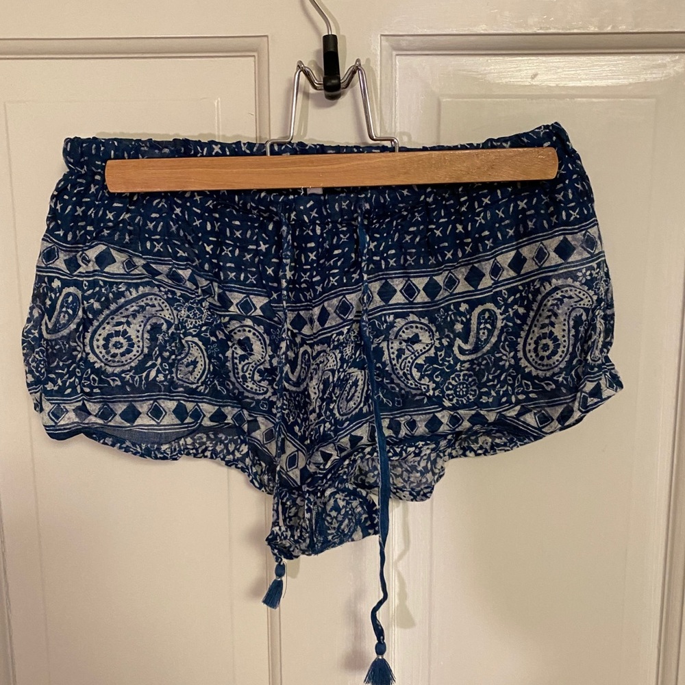 Gauzy shorts